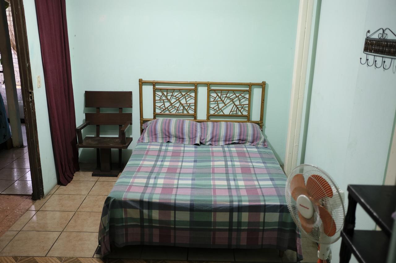 Hostal Del Este Santa Fe Сан-Хосе Экстерьер фото